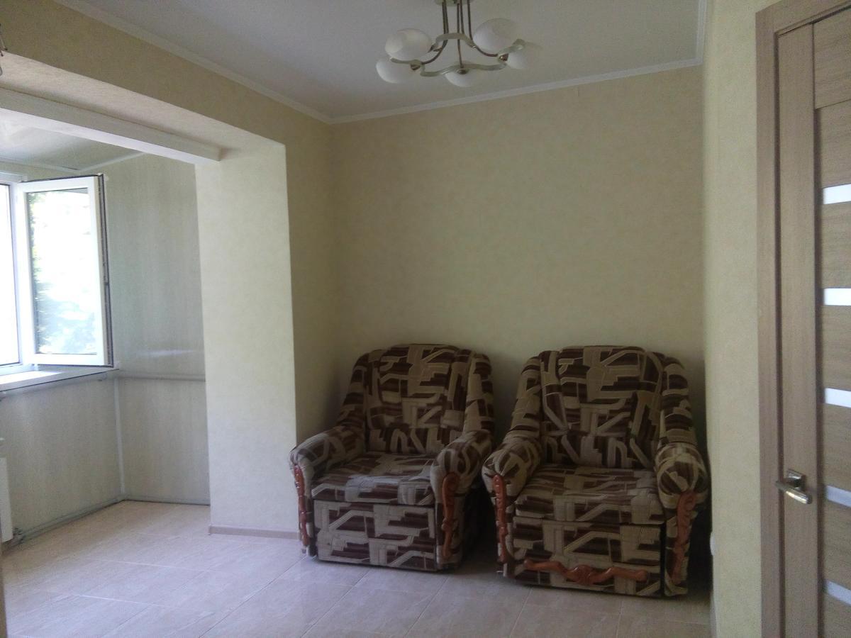 Apartment Aпартаменты Кармена Довженко